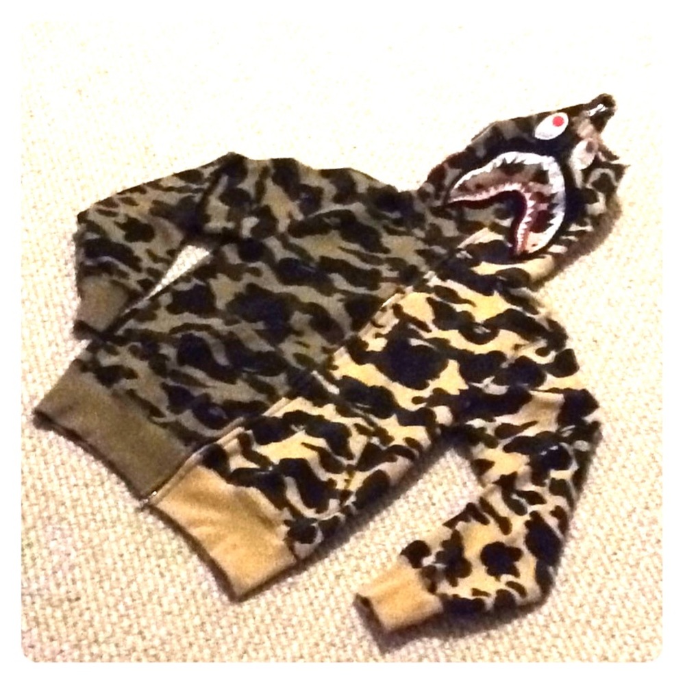 Bape 2-tone camo jacket size xs